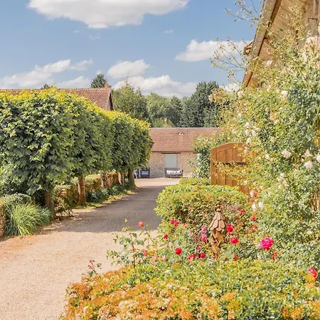 Domaine St Germer 酒店 3*