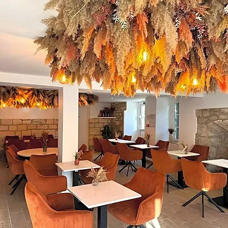 Hotel Domaine St Germer 3*