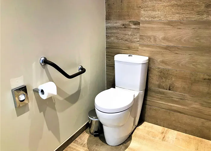 Domaine St Germer 酒店 3*